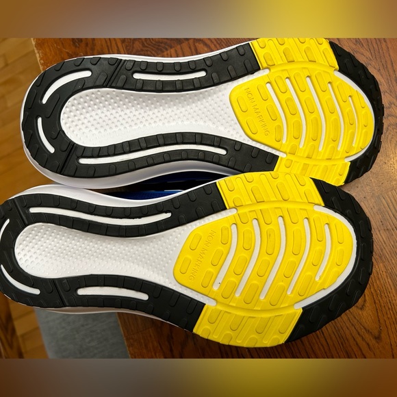 Adidas EQ21 2.0 Bounce Sport lace running shoes, Youth 6.5 - Picture 2 of 5